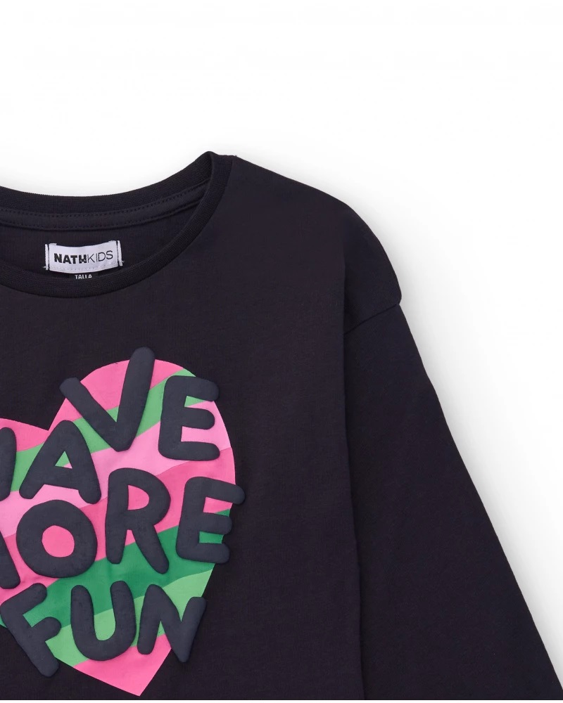 camiseta-negra-de-manga-larga-para-nina-con-estampado-colorido-en-forma-de-corazon (2)